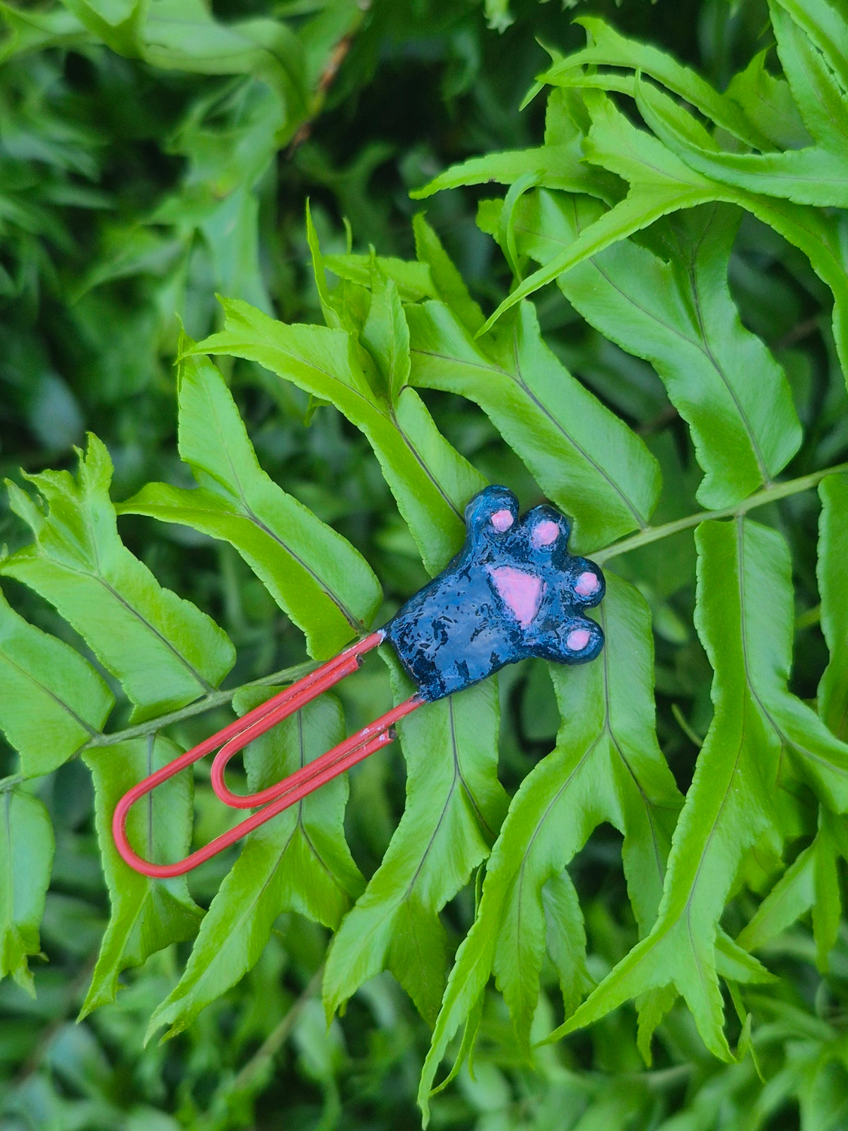 Paw Paperclip Bookmark